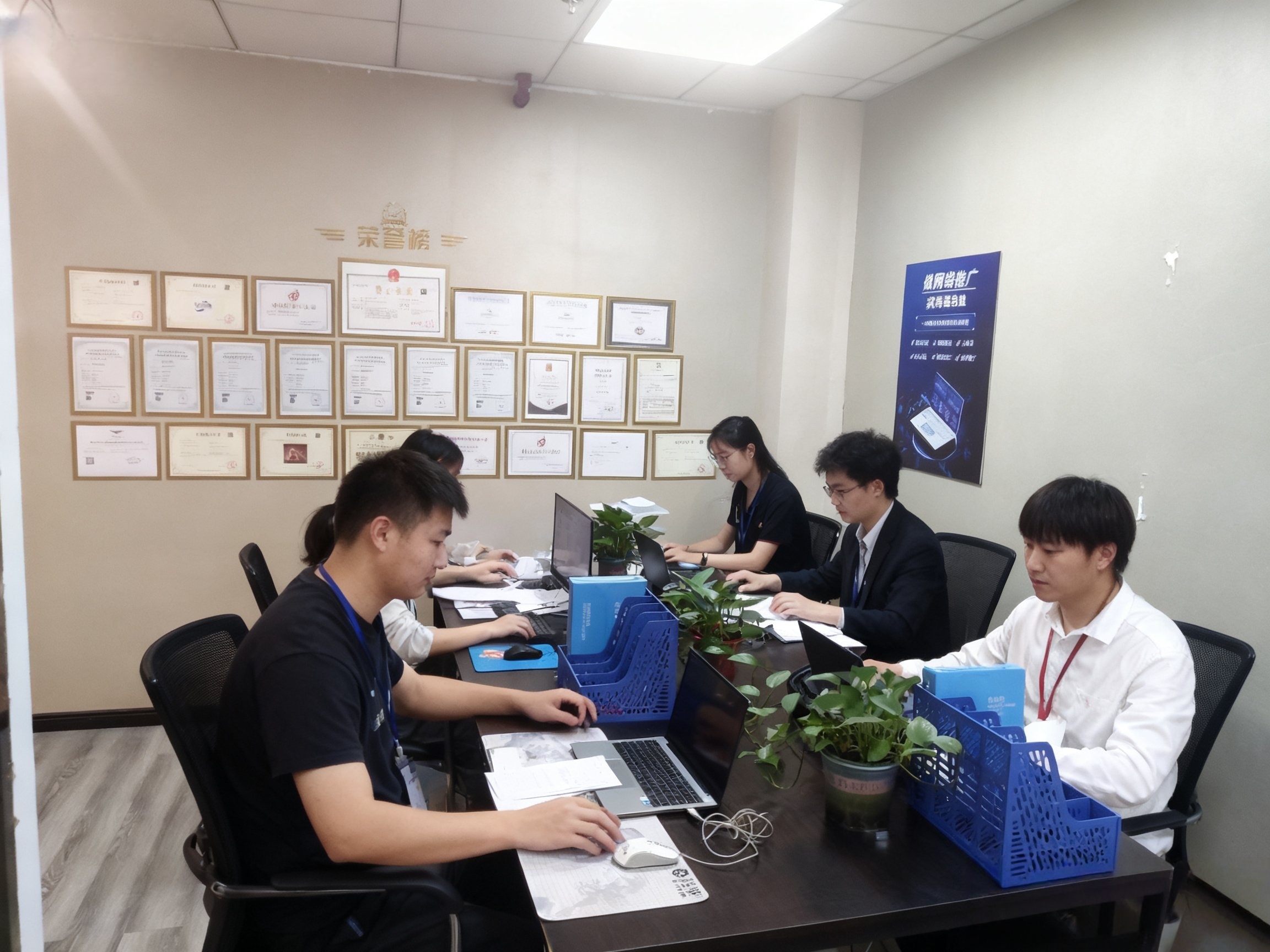 公司实拍：工作环境与团队协作场景